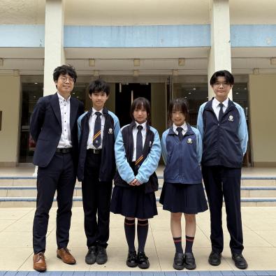 Chinese Debating Team Advances to the Final