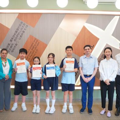 Champion of Hong Kong French Speech Competition for Grade 5 Poetry Speaking