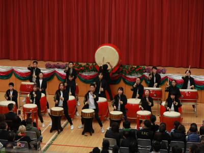 "普天樂" performed by the Secondary School Chinese Drum Team, rounded up the concert with massive energy and happiness.