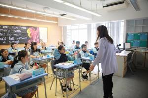 18-19 Grade 6 mock school day