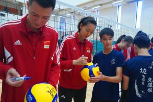 中國女排代表 - 學校探訪