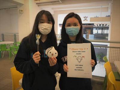 Cheer-up gift for G12 students