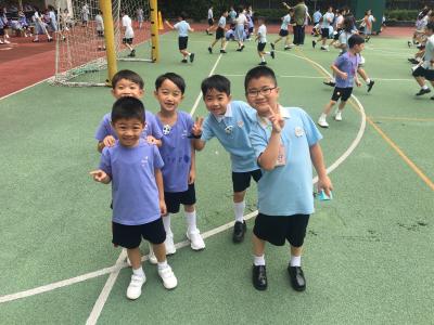 G1 students with their big brothers