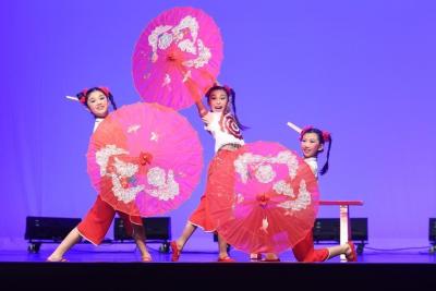 The Trio Team received the Honour Award in the 55th School Dance Festival, as well as Gold Award in the Dance World Cup Hong Kong Qualifying Match and the 47th Open Dance Contest