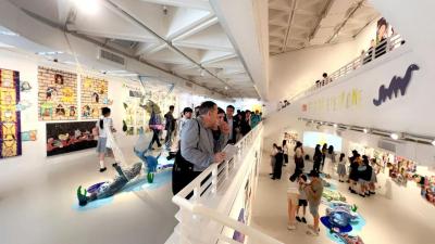 <<APEX 2025 Visual Arts Graduation Show Opens with Distinguished Ceremony>>