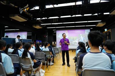 Empowering Future Economists: Master Class with Professor Ng