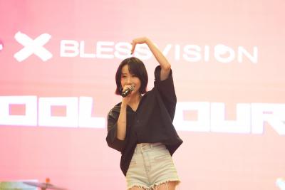 <<Emperor Entertainment Group x BLESSVISION X HKBUAS School Tour   Celebrities School Tour: Spreading positivity>>