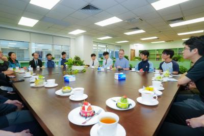 An Inspiring Dialogue with Cambridge's Professor Colm Durkan: Insights for Our Future Engineers & Doctors