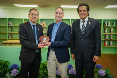 An Inspiring Dialogue with Cambridge's Professor Colm Durkan: Insights for Our Future Engineers & Doctors