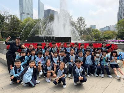 <<✨ A Wonderful Day of Discovery at the Hong Kong Zoological and Botanical Gardens! 🌿🐒>>
