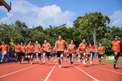Class of 2027 — The Graduation Run