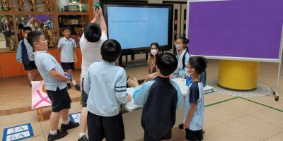 English Week: From “Let It Go!” to “Please Don’t Let Me Go”