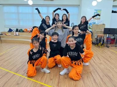 🎶Exciting K-pop Performance Alert!🎵